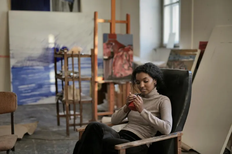 The Art of Strategic Pausing: Why British Studios Are Embracing Italy's Sacred Hour of Reflection